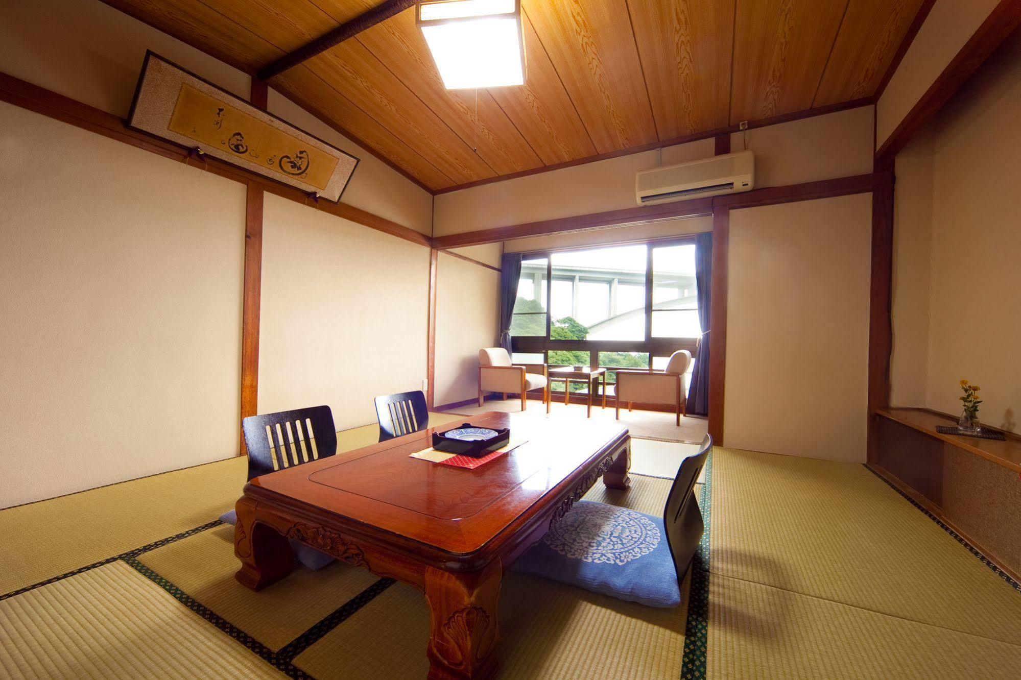 Okamotoya Hotel Beppu Buitenkant foto