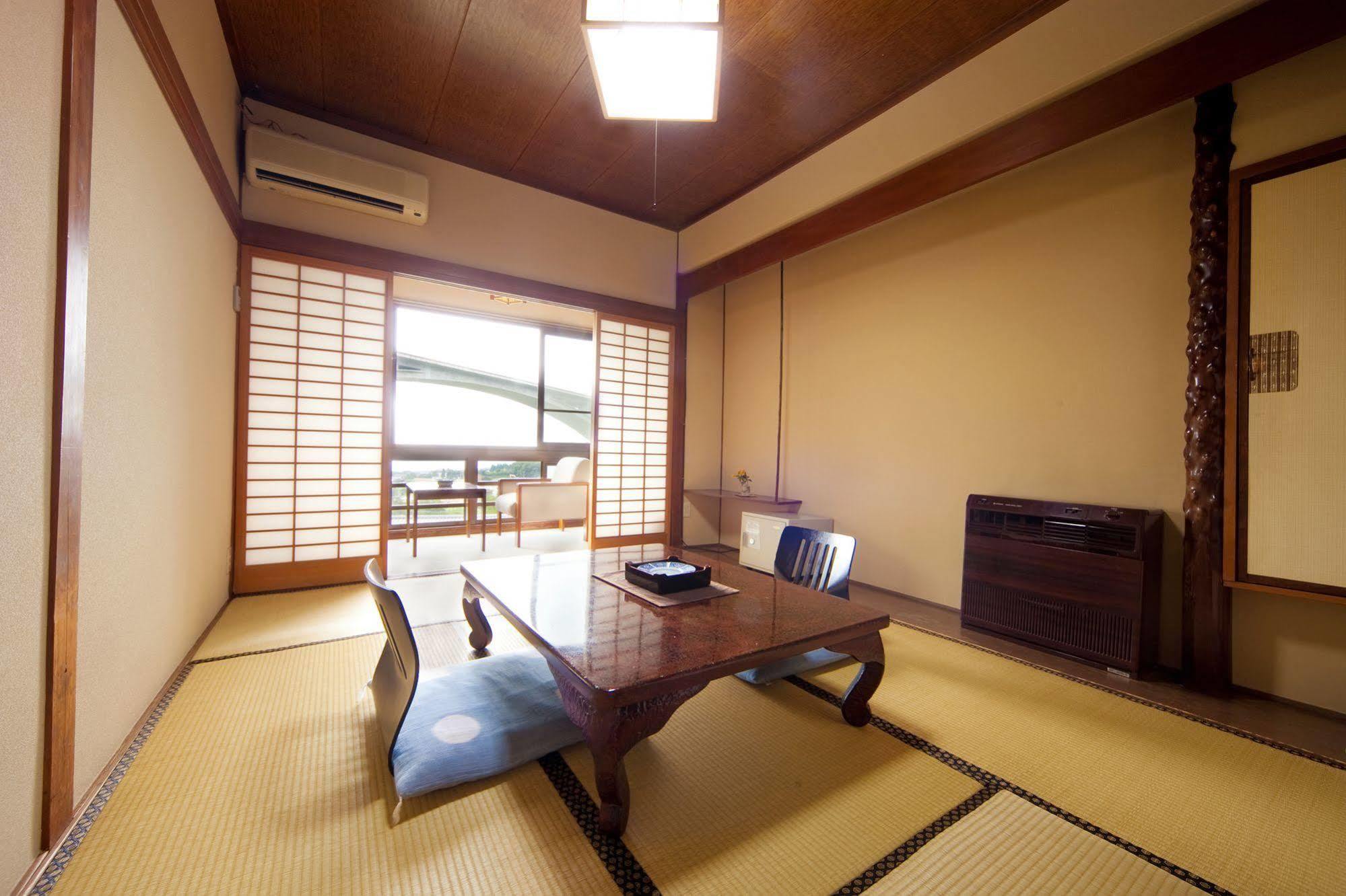 Okamotoya Hotel Beppu Buitenkant foto