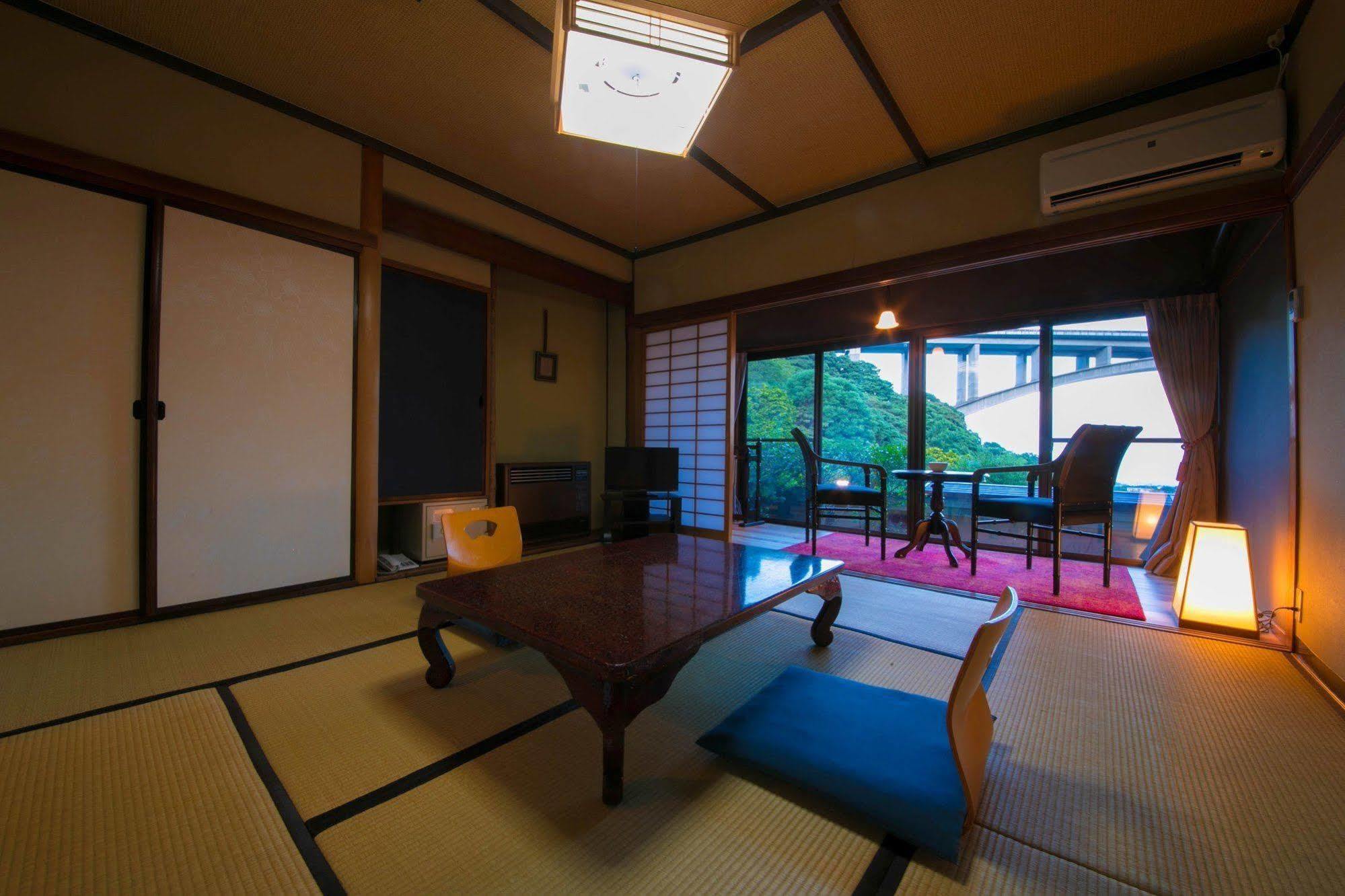 Okamotoya Hotel Beppu Buitenkant foto